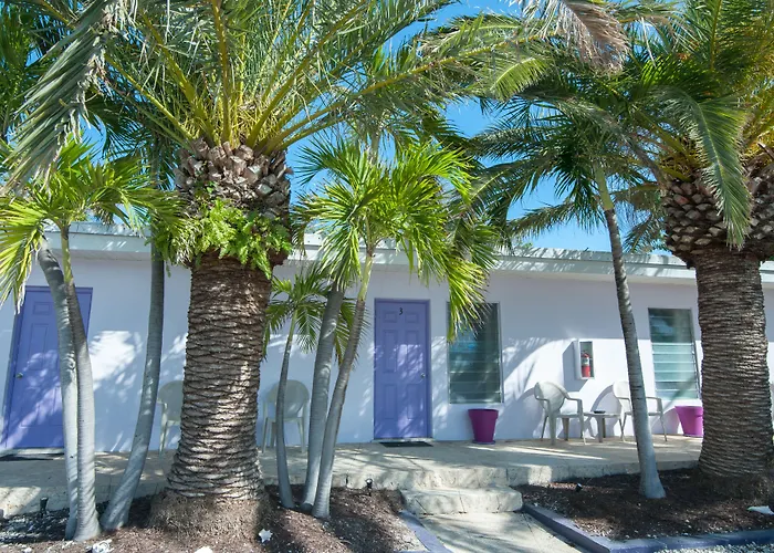 Siesta Motel